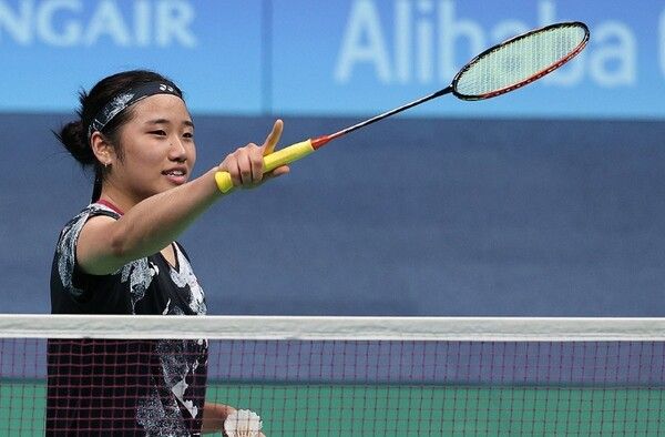 30일 중국 항저우 빈장체육관에서 펼쳐진 항저우 아시안게임 배드민턴 여자 단체 4강 한국과 태국의 경기. 안세영이 기뻐하고 있다. /연합뉴스