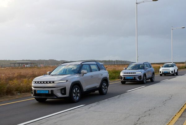 '토레스EVX' 주행사진 / KG모빌리티 제공