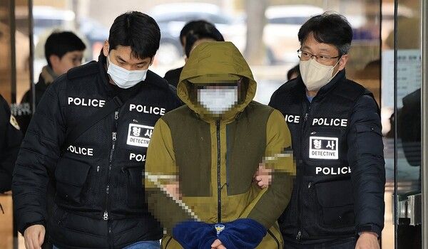 지난 6일 영장실질심사 출석하는 아내 살해 혐의 변호사 A씨 / 연합뉴스