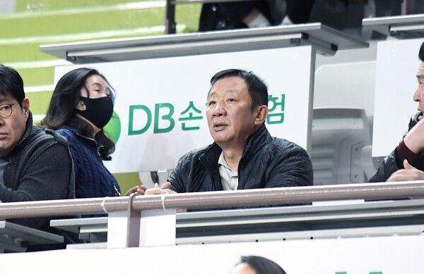 고양 캐롯 점퍼스는 31일까지 가입비 잔금 10억 원을 완납하지 못하면 6강 플레이오프 진출 자격을 박탈 당한다. 허재 고양 캐롯 점퍼스 대표의 모습. /KBL 제공