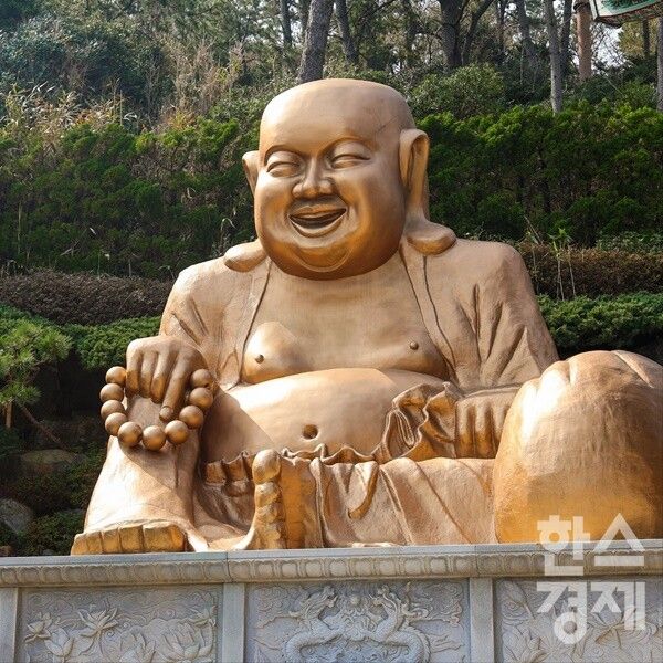 해동용궁사 포대화상 / 이수현 기자