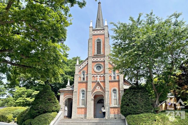 공세리 성당. /강상헌 기자