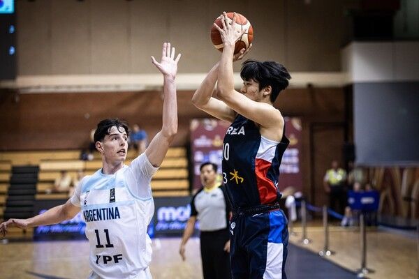 한국 U-19 남자농구 대표팀. /FIBA 홈페이지