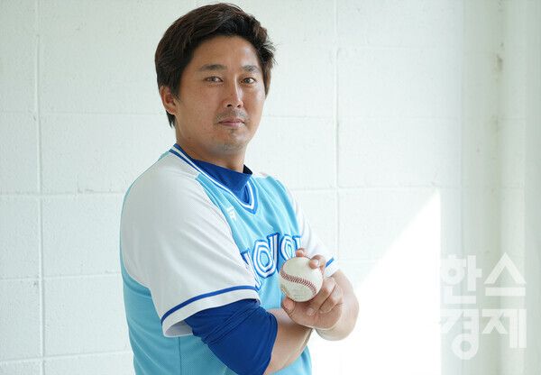 한국프로야구 NC 다이노스 출신 마낙길 노원구 유소년야구단 감독이 24일 강원도 횡성군의 횡성베이스볼테마파크에서 본지와 인터뷰를 진행한 뒤 사진 촬영을 하고 있다. /횡성=최대성 기자 dpdaesung@sporbiz.co.kr 2023.07.22