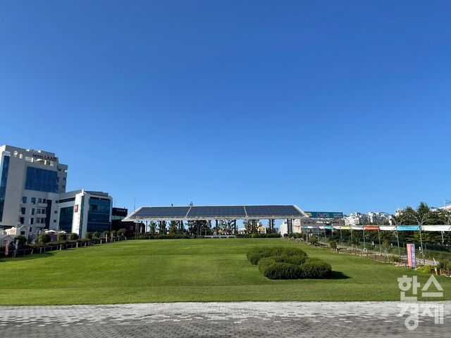 국립아시아문화전당 하늘마당. /강상헌 기자