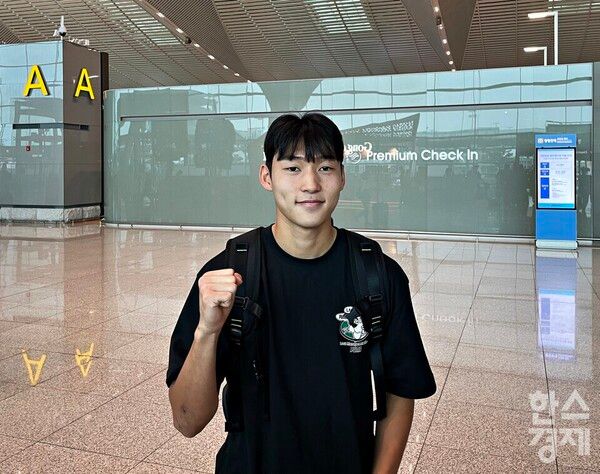 배준호가 파이팅을 외치고 있다. /강상헌 기자