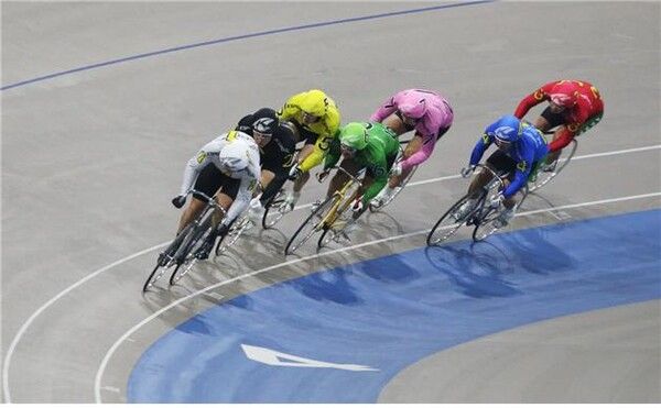 광명스피돔에서 출전 선수들이 경주를 펼치고 있다. /국민체육진흥공단 제공