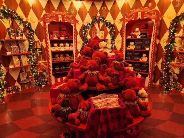 더현대 서울 크리스마스 '움직이는 대극장' / 사진=이수민 기자&nbsp;