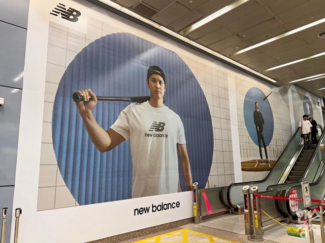 대만 타이베이 지하철에서 볼 수 있는 오타니 쇼헤이 대형 광고. /강상헌 기자