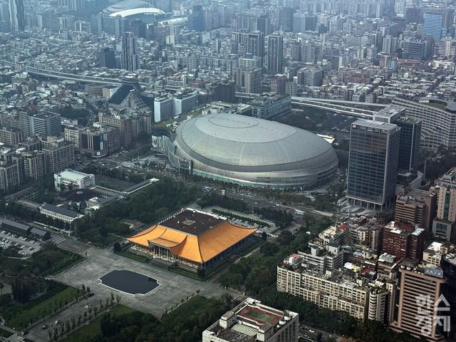 대만 타이베이101 전망대에서 바라본 타이베이돔. /강상헌 기자