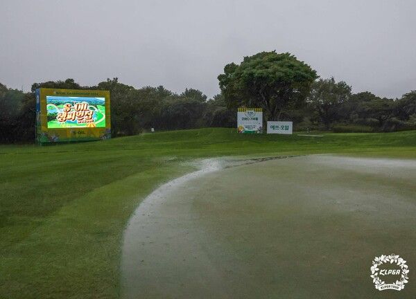 S-OIL 챔피언십 2라운드가 악천후로 지연 출발할 예정이다. /KLPGA 제공