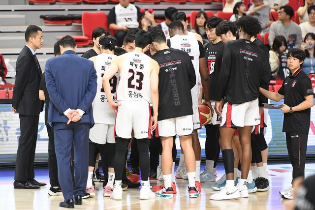 연패 탈출에 성공한 안양 정관장 레드부스터스. /KBL 제공