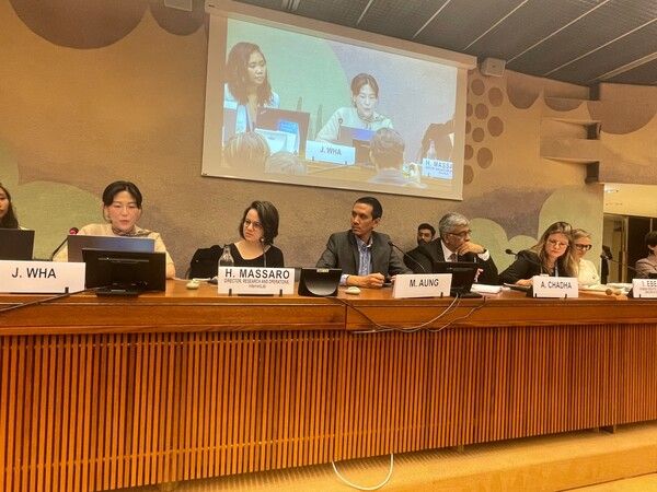 카카오 그룹기술윤리팀 허진화 프로젝트리더, 마이크로소프트 시니어 디렉터 아쉬토쉬 샤다, 인터넷랩 디렉터 일로이자 마사로 등이 포럼에 참석중이다./ 카카오