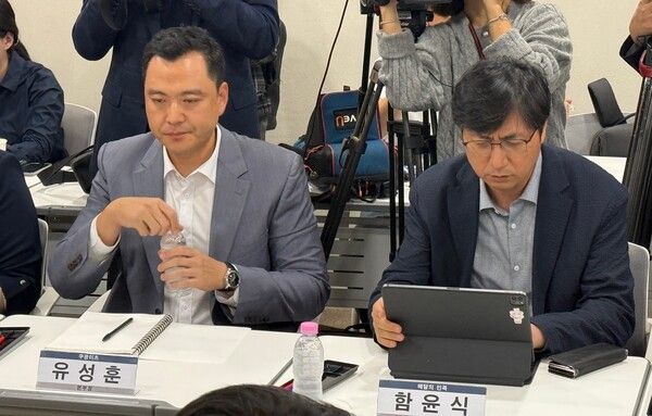 유성훈 쿠팡이츠 본부장, 함윤식 우아한형제들 부사장 / 연합뉴스&nbsp;