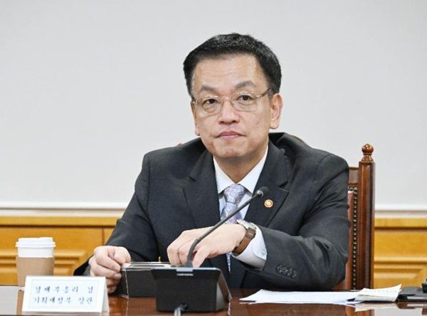 최상목 경제부총리 겸 기획재정부장관이 최근 금융·외환시장의 변동성이 확대됐으나 다소 과도한 측면이 있다며 시장안정조치에 총력을 기울일 것이라고 밝혔다. /기획재정부 제공