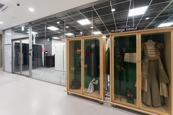 공연 물품의 재사용이 가능한&nbsp;대도구 창고. / 서울문화재단 제공