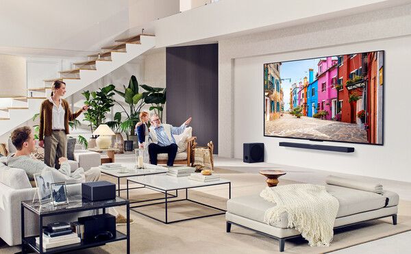 무선 AV 전송 솔루션을 탑재한 'LG QNED evo'./LG전자