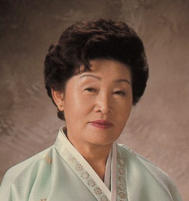 GS그룹 허창수 명예회장(GS건설 회장)의 모친인 구위숙 여사가 3일 별세했다. /GS그룹 제공