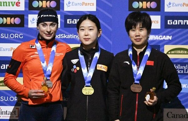 김민선(가운데). /연합뉴스