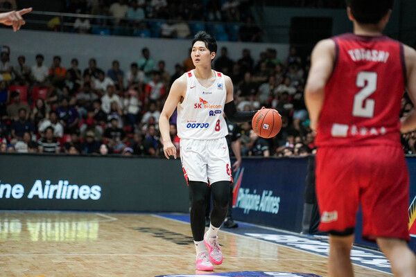 서울 SK 안영준(왼쪽). /EASL 제공