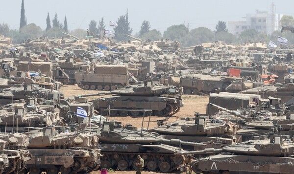 가자국경에 집결한 이스라엘군 탱크. /연합뉴스 제공