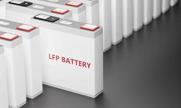 LG에너지솔루션이 전기차용 LFP 배터리 양산 목표를 처음으로 공식화하는 등 LFP 배터리 양산에 속도를 내고 있다. / LG에너지솔루션