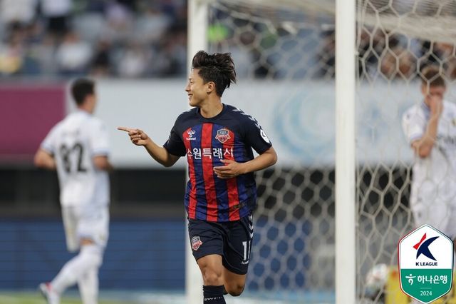 수원FC 공격수 이승우. /한국프로축구연맹 제공
