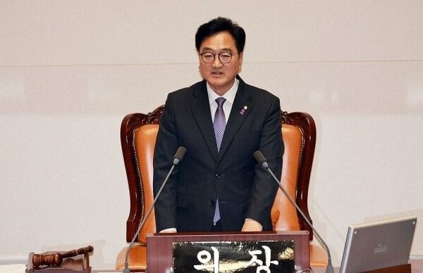 5일 오후 서울 국회에서 열린 제22대 국회 첫 본회의에서 국회의장으로 선출된 우원식 더불어민주당 의원이 당선인사를 하고 있다. /연합뉴스