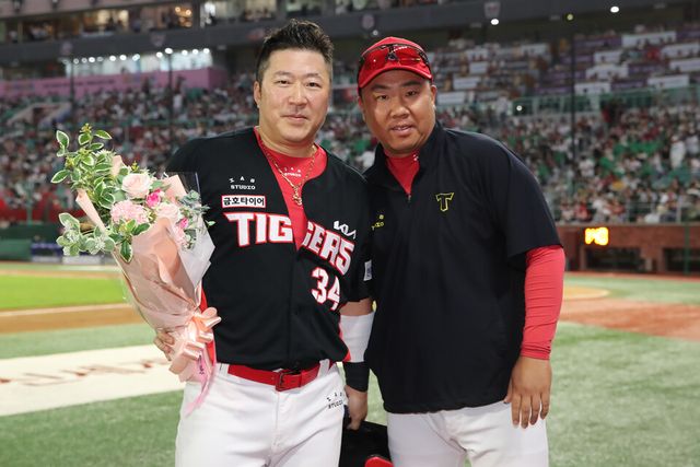 12일 인천 SSG랜더스필드에서 열린 SSG와 KIA의 맞대결에서&nbsp;통산 4078루타를 기록하며 해당 부문 1위로 올라선 최형우. /KIA 제공