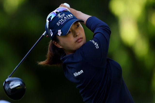 고진영이 미국여자프로골프(LPGA) 투어 시즌 3번째 메이저대회인 KPMG 여자 PGA 챔피언십(총상금 1040만 달러) 둘째날 공동 2위로 뛰어올랐다. /연합뉴스