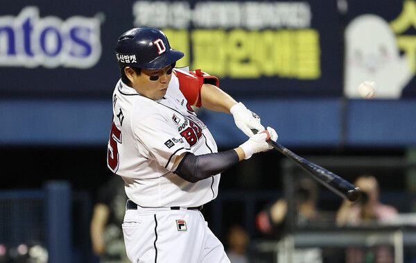 안타 치는 양의지. /연합뉴스