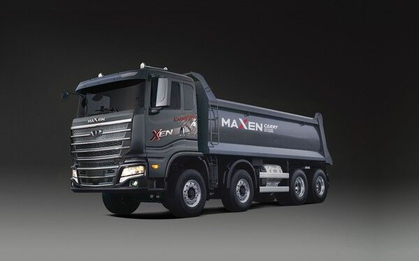 타타대우상용차가 콜롬비아에 수주한 대형트럭 '맥쎈(MAXEN)'8X4 25t 덤프. /타타대우상용차 제공