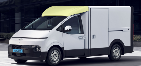 무도장 복합재 성형 기술이 적용된 ST1 루프스포일러. /현대차·기아 제공