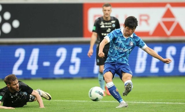 유럽축구연맹(UEFA) 유로파 콘퍼런스리그(UECL) 예선에서 2골과 1도움을 몰아치며 팀의 대승을 이끈 홍현석. /헨트 홈페이지