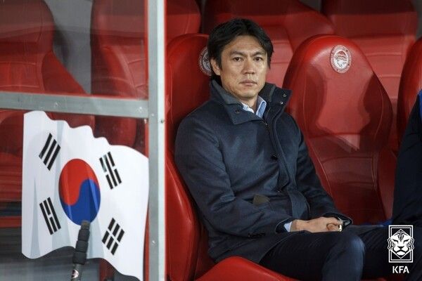 2013∼2014년 대표팀을 이끌며 2014 FIFA 브라질 월드컵에 나섰던 홍명보 감독은 이로써 10년 만에 대표팀 사령탑으로 복귀하게 됐다. /KFA 제공