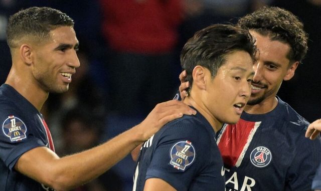 이강인은 24일(한국 시각) 프랑스 파리의 파르크 데 프랭스에서 열린 2024-2025시즌 리그1 몽펠리에와 2라운드에서 후반 37분 PSG의 6-0 승리를 완성하는 쐐기 골을 기록했다. /연합뉴스