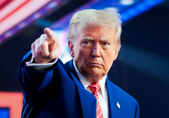 20일(현지시간) 워싱턴 D.C. 연방의회 의사당에서 미국 제47대 대통령으로 공식취임한 트럼프 대통령은 취임사에서 “미국의 황금기가 이제 막 시작됐다”며 강력한 미국 우선주의를 강조했다. / 연합뉴스