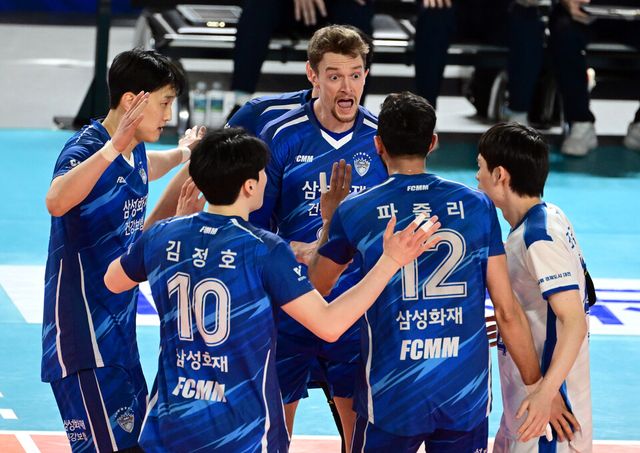 삼성화재는 28일 대전 충무체육관에서 열린 도드람 2024-2025 V리그 남자부 홈경기에서 한국전력에 세트 스코어 3-0(25-17 25-22 25-16)으로 승리했다. /KOVO 제공