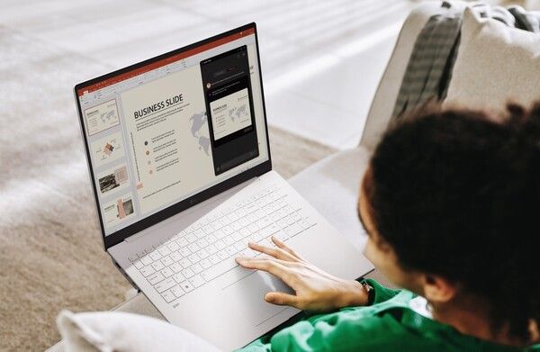 LG전자도 7일 미국에서 열리는 세계 최대 정보기술(IT)·가전 전시회 CES 2025를 통해 새로운 LG 그램 라인업을 공개한다.