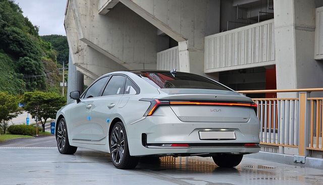 기아 '더 뉴 K8 하이브리드'의 외관./곽호준 기자