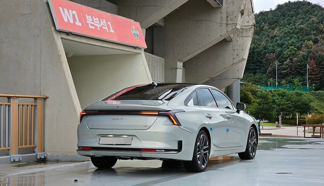 기아 '더 뉴 K8 하이브리드'의 외관./곽호준 기자