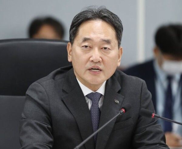 답변하는 김태현 국민연금공단 이사장./ 연합뉴스 제공