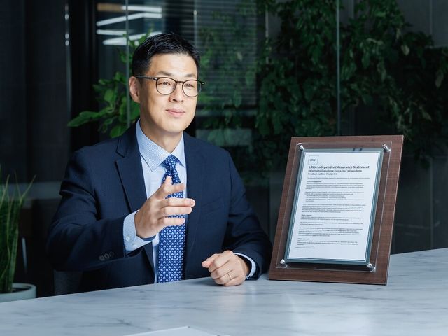 함진기 대표는 글래스돔을 'ESG 시대의 SAP'으로 성장시키겠다는 궁극적 비전을 갖고 있다. 글래스돔은 탄소 데이터 관리에 있어 국제적 표준 플랫폼으로 자리매김하겠다는 목표를 명확히 하고 있다./글래스돔