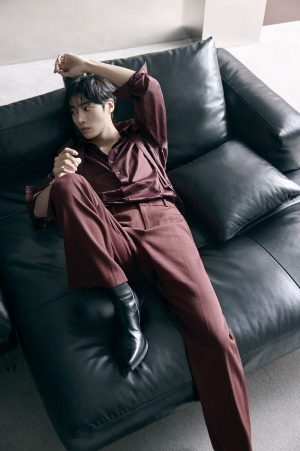 에싸(ESSA)가 배우 추영우를 새로운 브랜드 뮤즈로 발탁하고 ‘The Next level up’ 캠페인을 전개한다.에싸