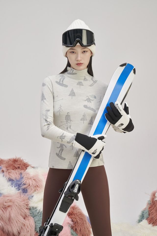 ‘여성용 베일 스웨터’를 착장한 노스페이스 홍보대사 신현지. /노스페이스 제공