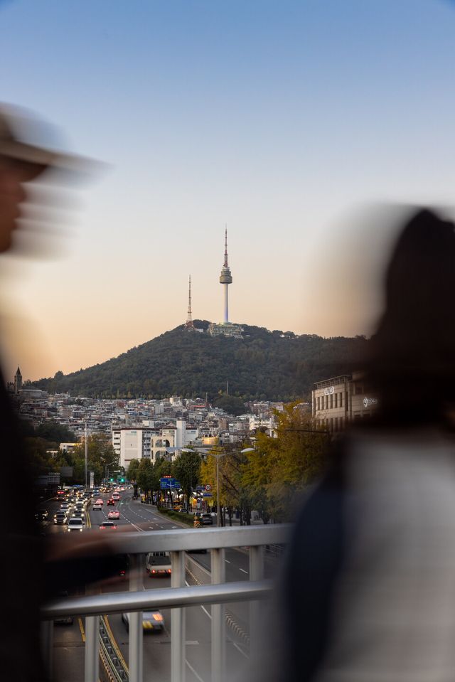 이태원 일대 녹사평 육교에서 바라본 서울 전경. /서울관광재단 제공