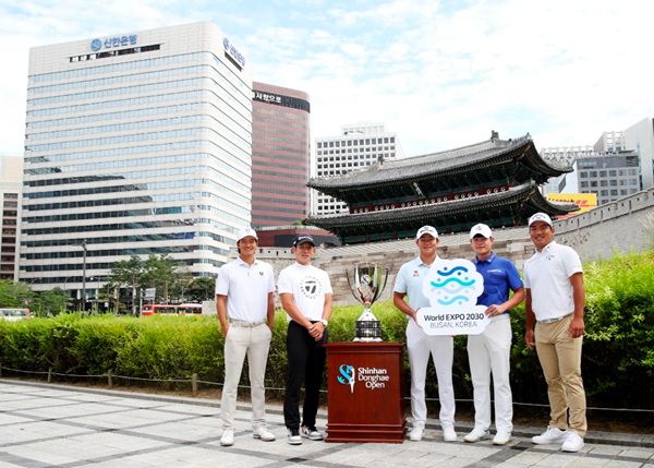 신한금융그룹은 국내를 대표하는 금융기업이라는 타이틀과 함께 '스포츠 마케팅 선구자'라는 타이틀도 함께&nbsp;가지고 있다. /신한금융그룹 제공