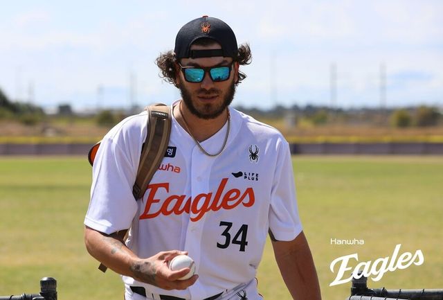 폰세가 호주 멜버른 스프링캠프에서 훈련에 매진하고 있다. /한화 이글스 제공