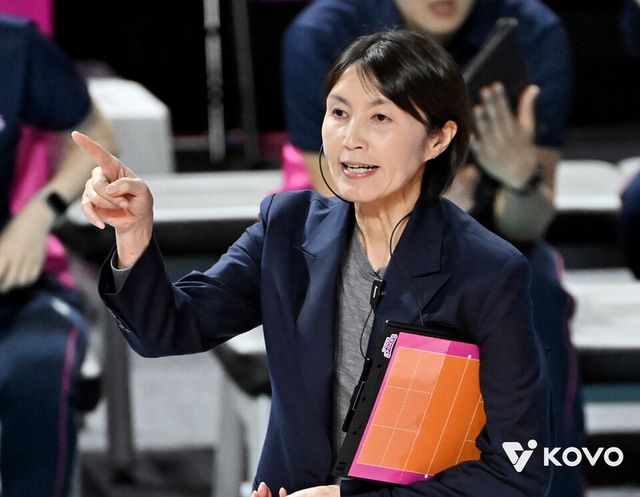 요시하라 도모코 흥국생명 감독. /KOVO 제공