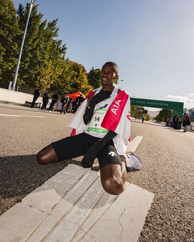 데상트 글로벌 애슬릿 리틀 닉 킷툰두가 JTBC 서울 마라톤 우승을 차지했다./데상트